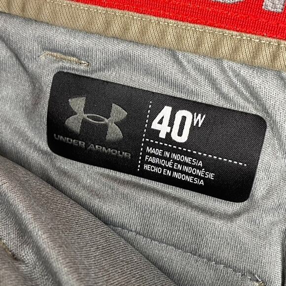 Under Armour Men's 40W Khaki Tan Golf Chino Shorts Performance Red Zipper - Picture 3 of 9